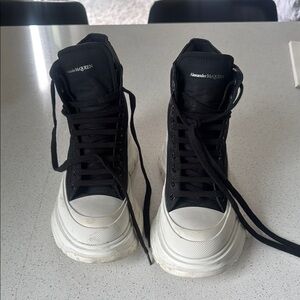 Alexander McQueen Black/White Women's Tread Slick Boot in Black/white size 38.5